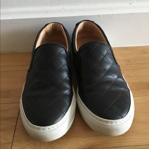 GREATS womens slip on shoe black leather